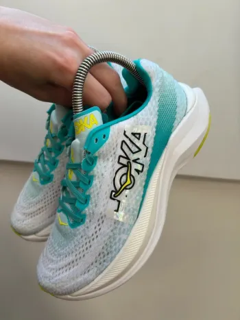 Used Hoka Mach X bike — image 10 of 15