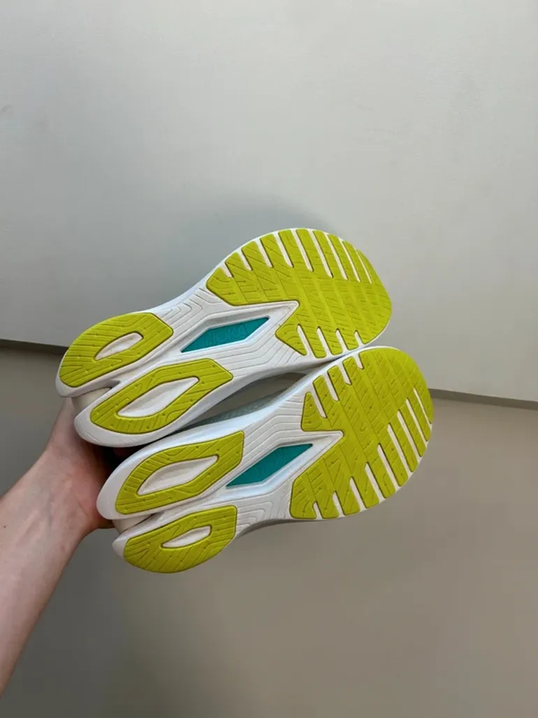 Used Hoka Mach X bike — image 4 of 15