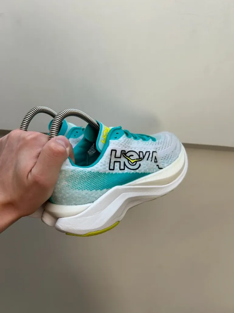 Used Hoka Mach X bike — image 3 of 15