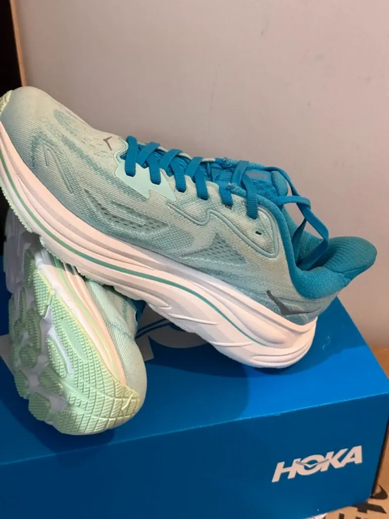 Hoka Shoes bike d'occasion — image 12 sur 15