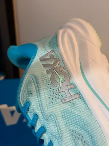 Hoka Shoes bike d'occasion — image 5 sur 15