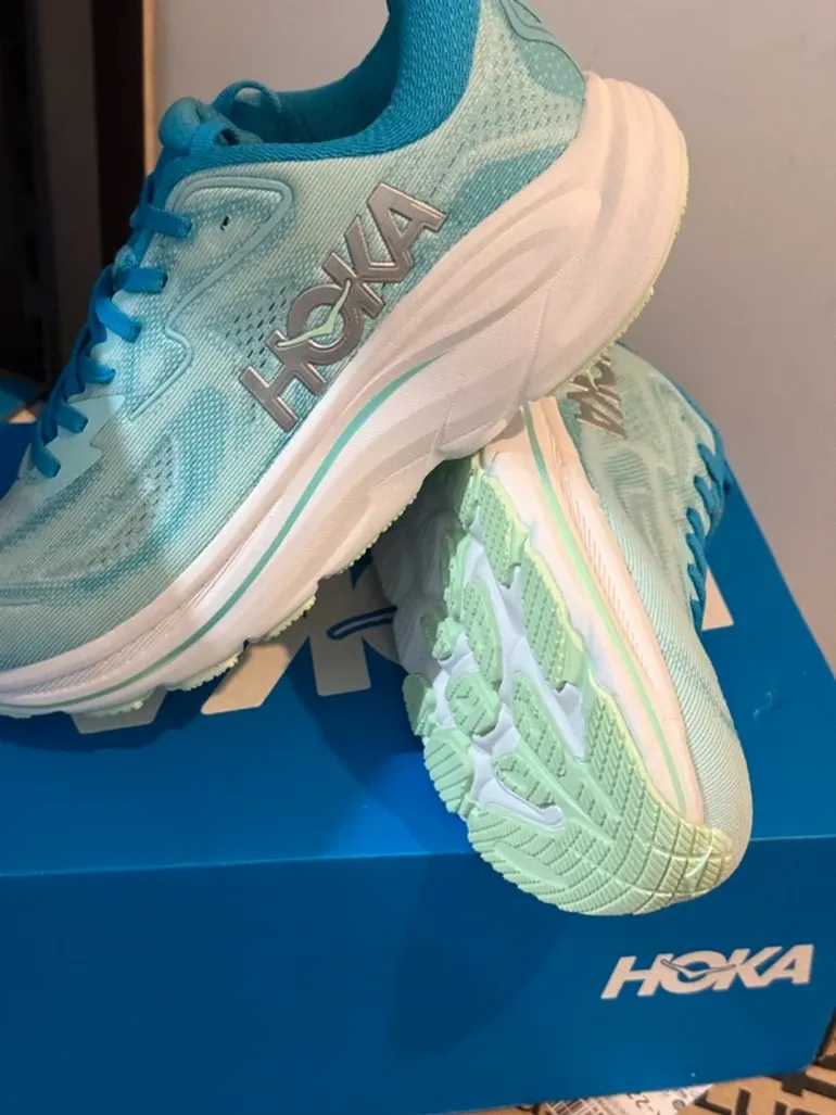 Hoka Shoes bike d'occasion — image 15 sur 15