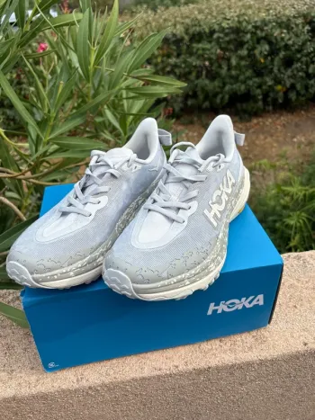 Hoka Speedgoat 6 Running Shoes d'occasion