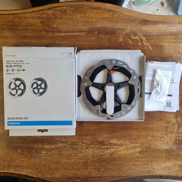 Tweedehands Shimano Disque Frein shimano RT-MT900 centerlock Brakes