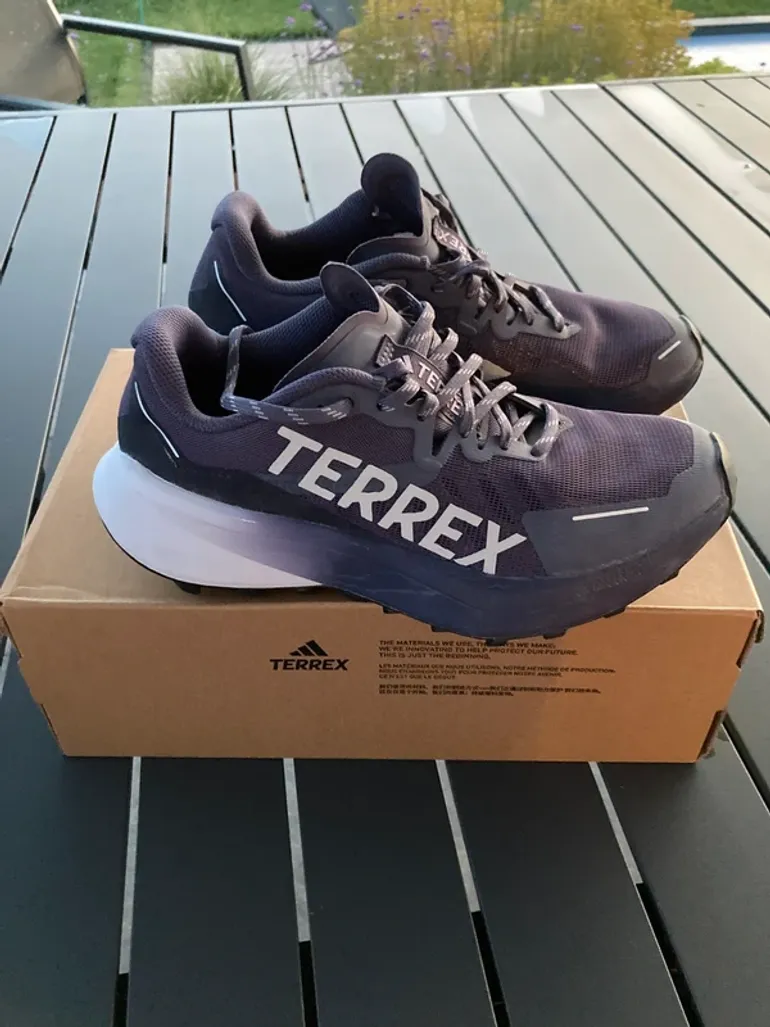 Adidas Trail Running Shoes bike d'occasion — image 2 sur 6