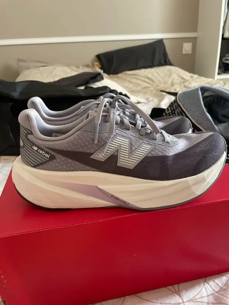 Used New Balance Running Shoes bike — image 3 of 8