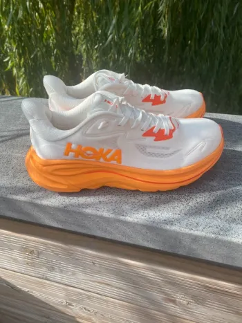 Gebrauchtes Hoka Clifton 10 Running Shoes