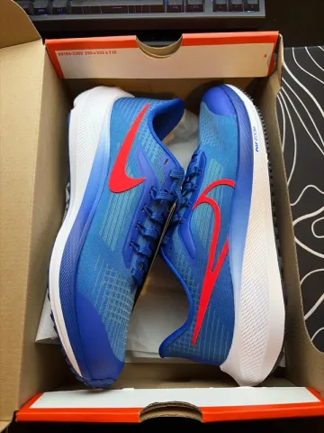 Used Pegasus Air Zoom 39 NN GS Running Shoes
