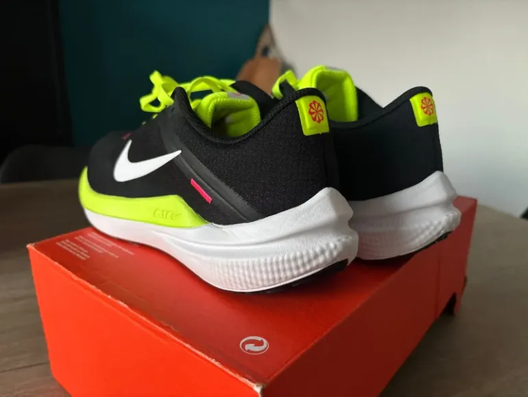 Gebrauchtes Nike Air Winflo 10 XCC bike — Bild 3 von 4
