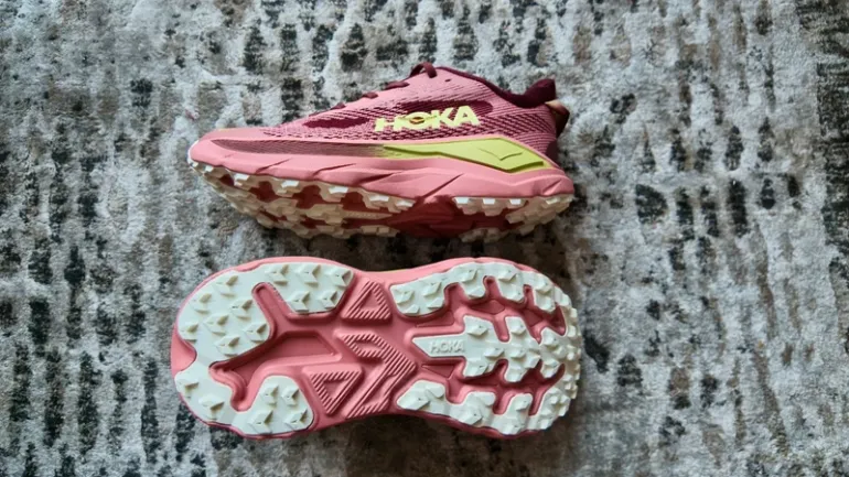 Used Hoka Challenger 8 bike — image 2 of 4
