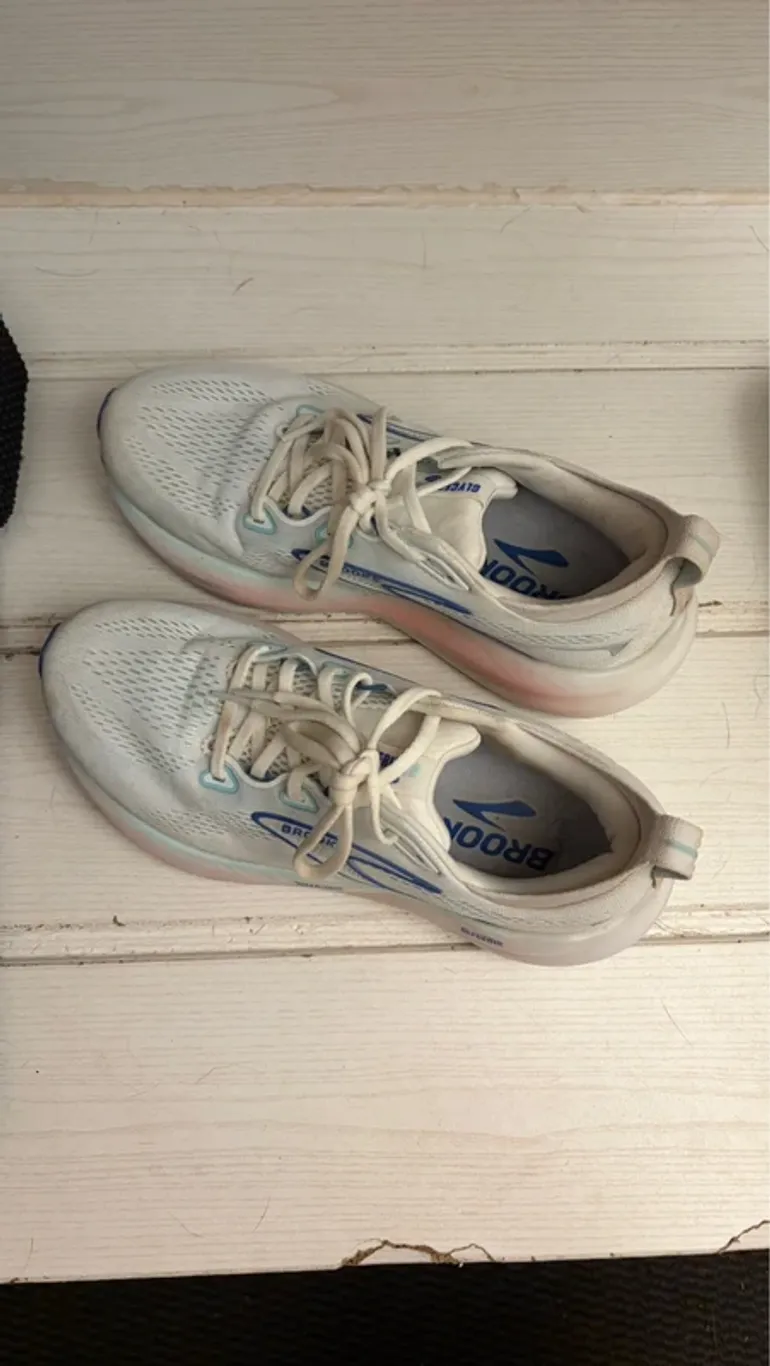 Used Brooks Glycerin 22 bike — image 2 of 4
