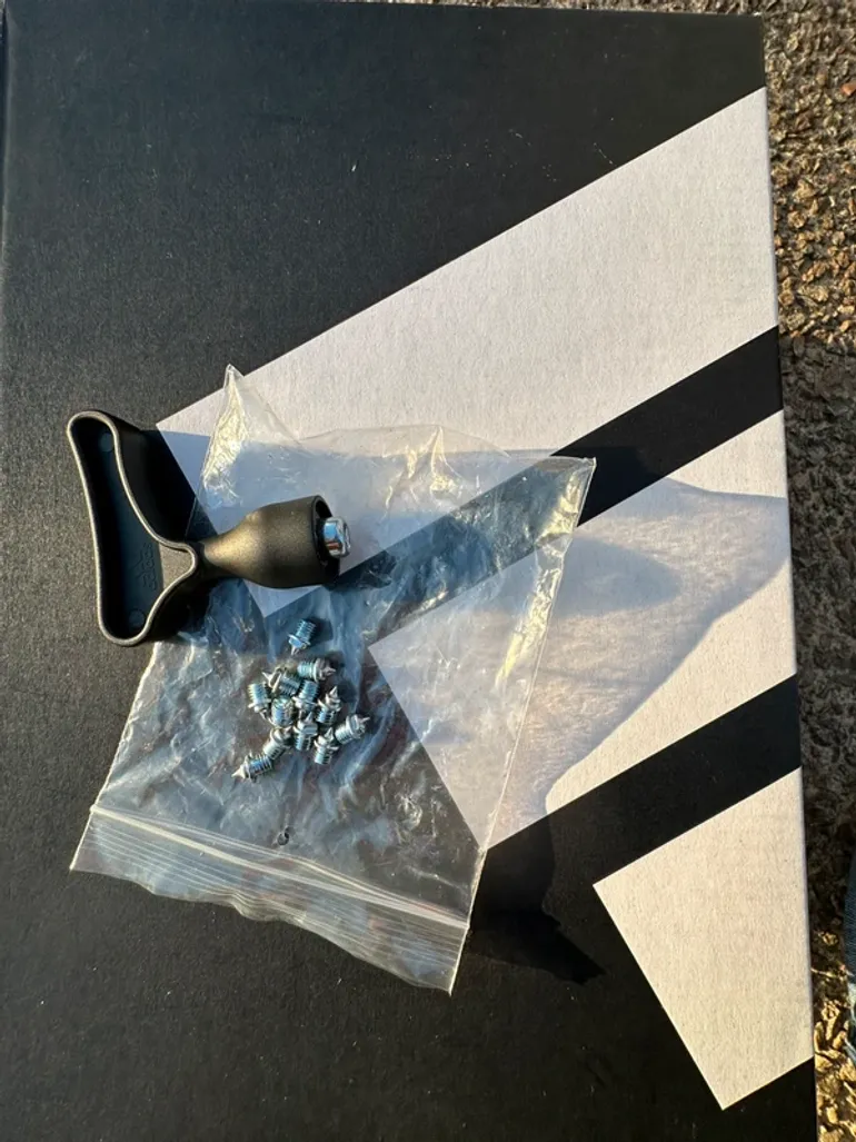 Tweedehands Adidas Athletic Spikes bike — afbeelding 6 van 7
