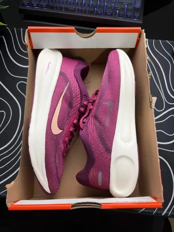 Used Ride Stellar Running Shoes