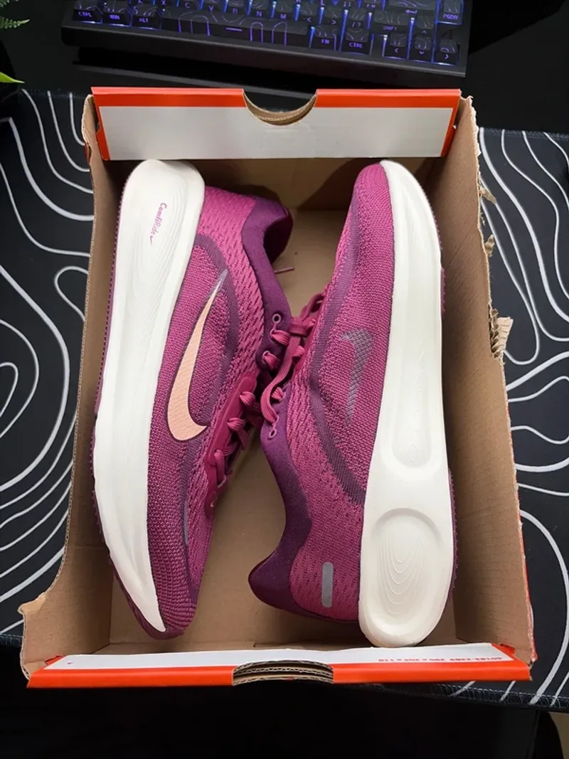 Used Ride Stellar Running Shoes