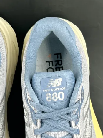 Used New Balance Fresh Foam X 880 v15 bike — image 15 of 15