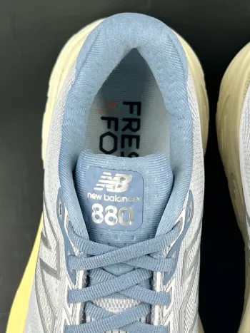 Used New Balance Fresh Foam X 880 v15 bike — image 14 of 15