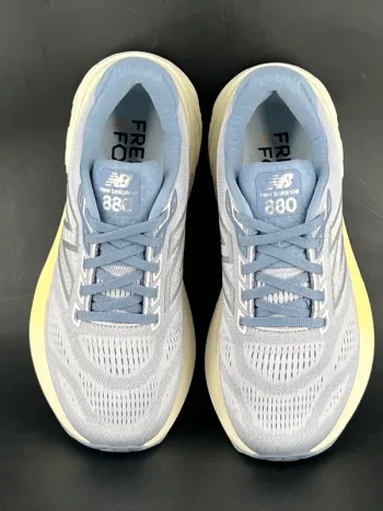 Used New Balance Fresh Foam X 880 v15 bike — image 13 of 15