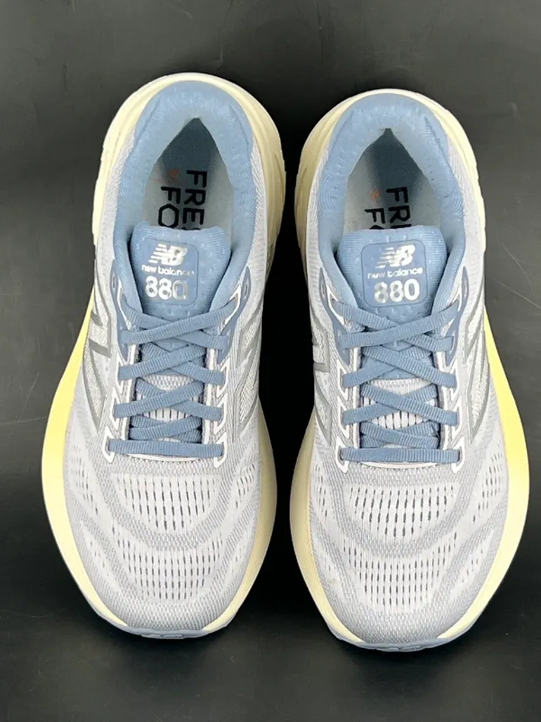 Used New Balance Fresh Foam X 880 v15 bike — image 13 of 15