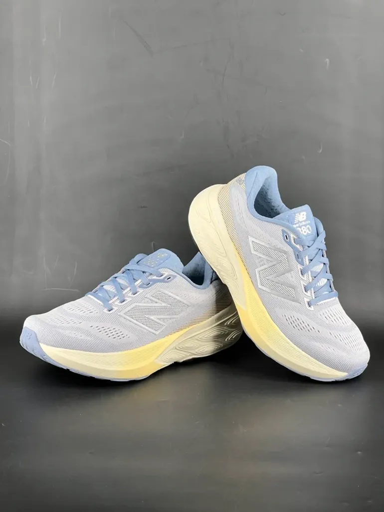 Used New Balance Fresh Foam X 880 v15 bike — image 2 of 15