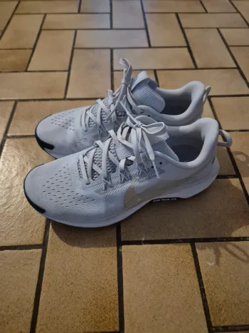 Używany Pegasus Trail 5 Running Shoes