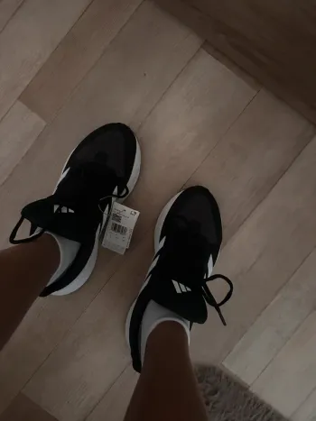 Adidas Running Shoes Running Shoes usato