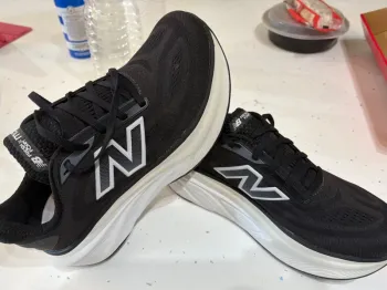Tweedehands New Balance Sneakers bike — afbeelding 3 van 4