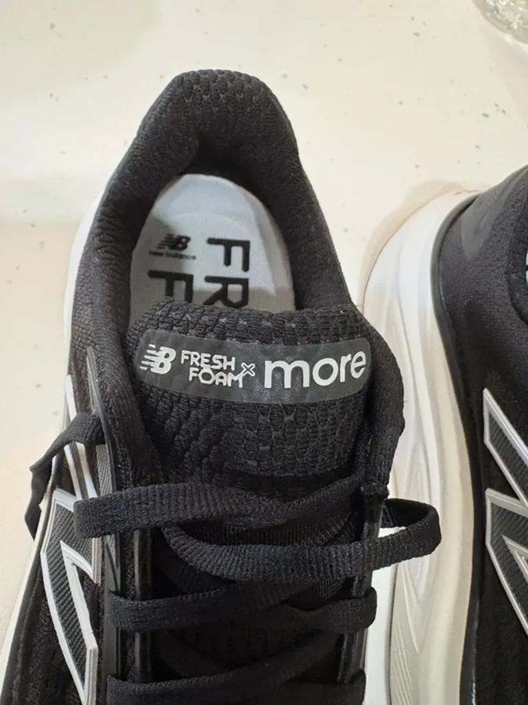 Tweedehands New Balance Sneakers bike — afbeelding 2 van 4