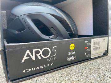 Brugt Oakley ARO5 Race Helmet bike — billede 13 af 13