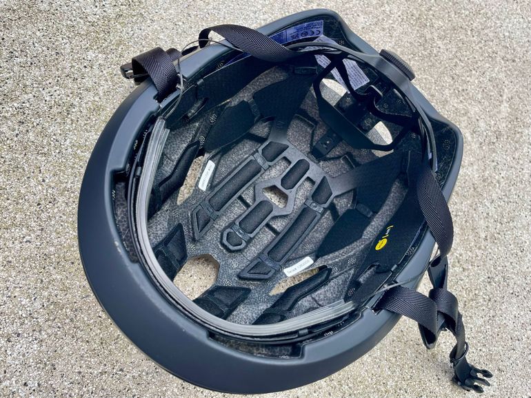 Brugt Oakley ARO5 Race Helmet bike — billede 6 af 13
