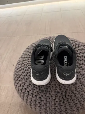 Used Nike Sneaker bike — image 4 of 7