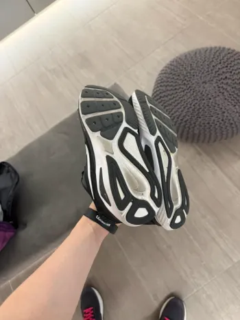 Used Nike Sneaker bike — image 7 of 7