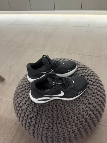 Used Nike Sneaker bike — image 6 of 7