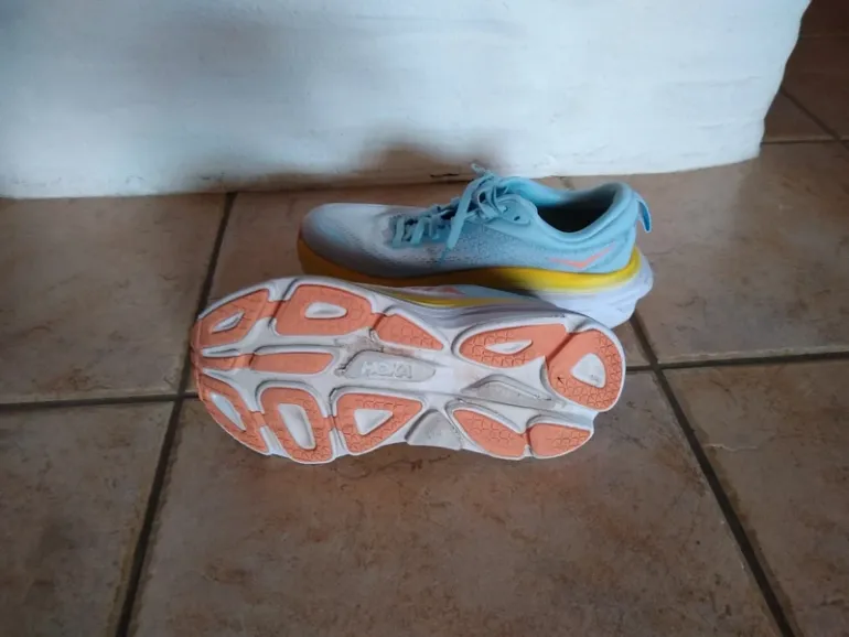 Used Hoka Bondi 8 bike — image 2 of 7