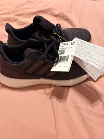 Tweedehands Adidas Pureboost bike — afbeelding 3 van 6