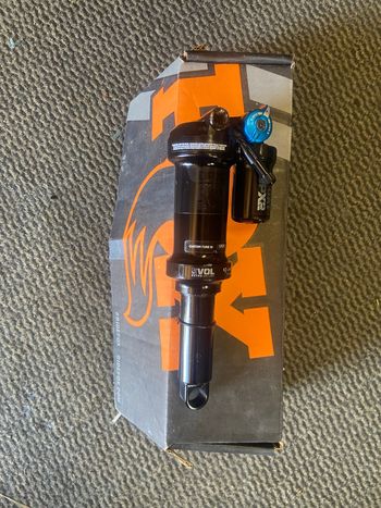 Fox DPX2 Factory bike usato — immagine 3 di 3