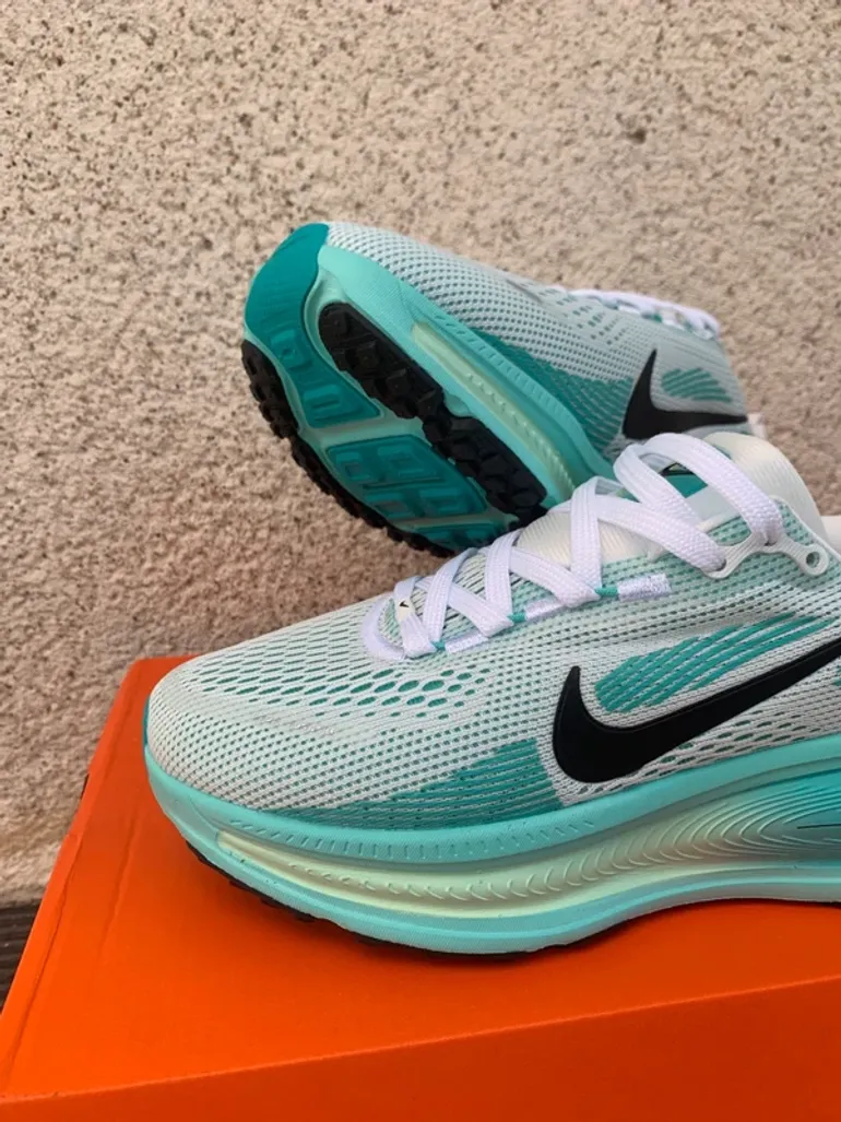 Gebrauchtes Nike Vomero 18 bike — Bild 2 von 11