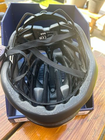 ABUS AirBreaker Helmet 2026 bike usato — immagine 2 di 7