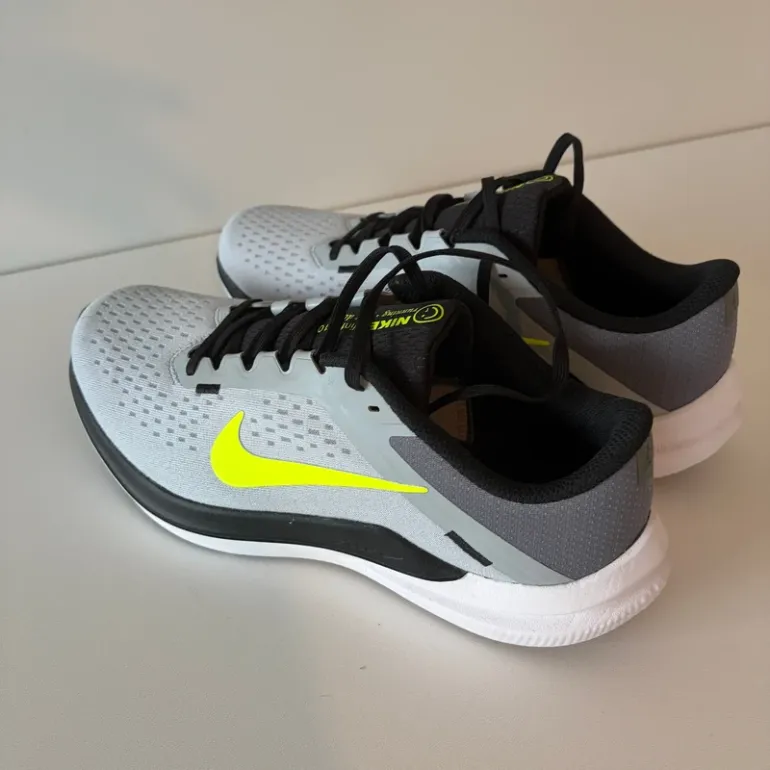 Used Nike Winflo 10 bike — image 3 of 6