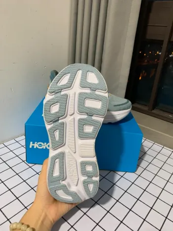 Used Hoka Bondi 9 bike — image 2 of 6