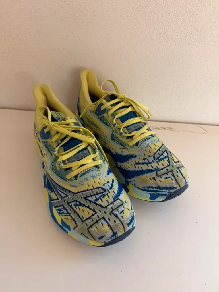 Used Asics Sneakers bike — image 2 of 5