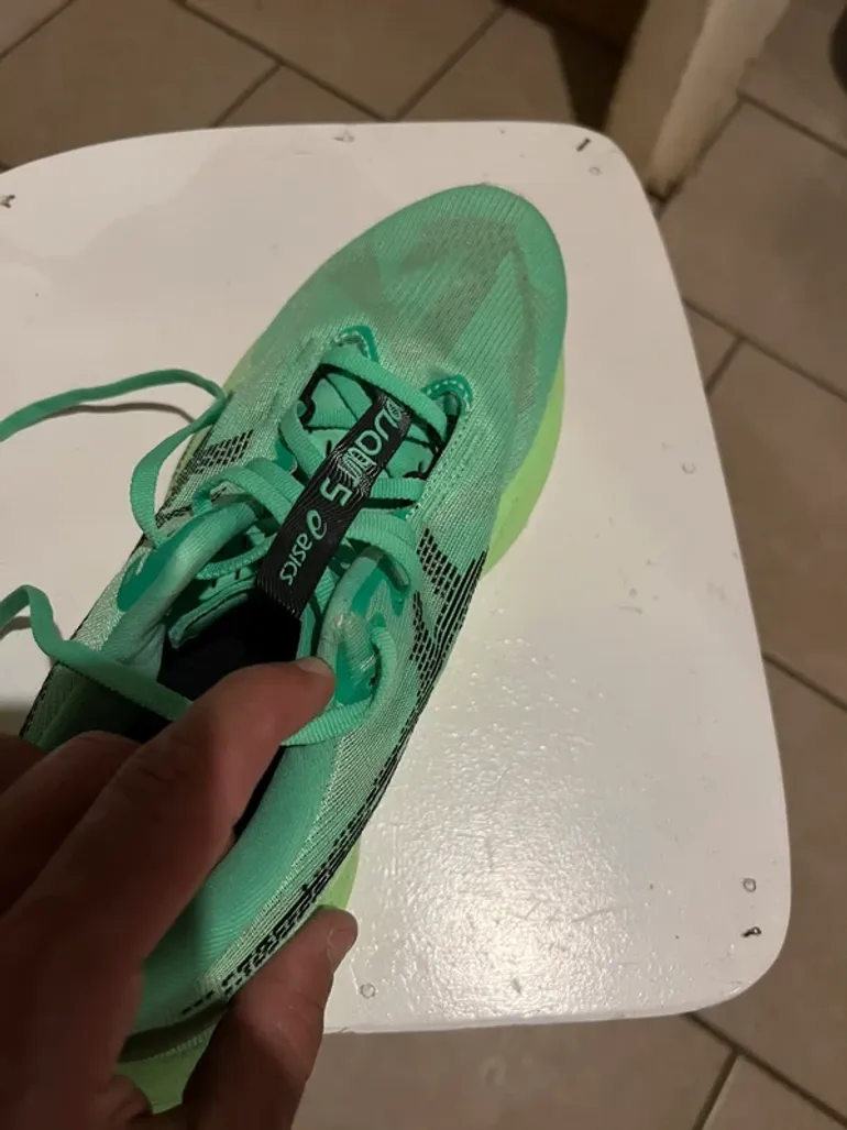 Použité Asics Novablast 5 bike — obrázek 6 z 6