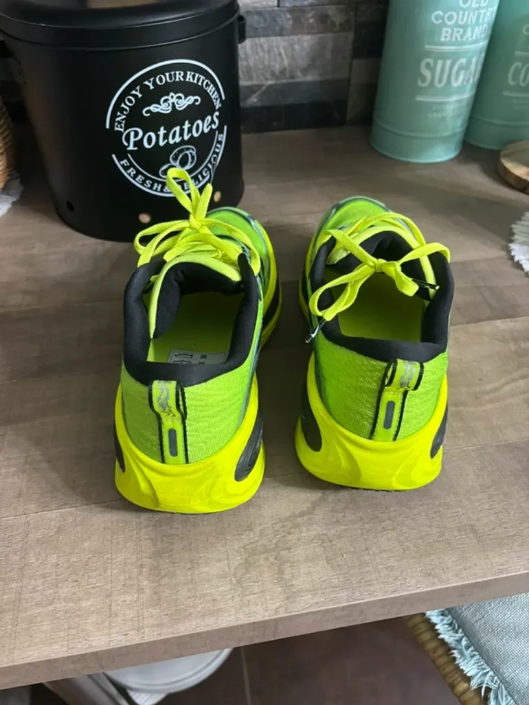 Used Asics Vomero Plus bike — image 4 of 8