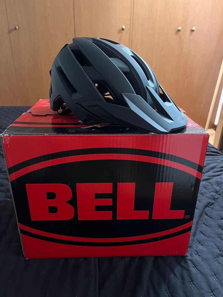 Gebrauchtes Bell Super Air R Mips bike — Bild 4 von 13