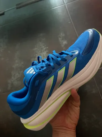 Used Adidas Response 2M Running Shoes