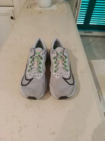 Used Nike Zoom Fly 5 bike — image 3 of 6