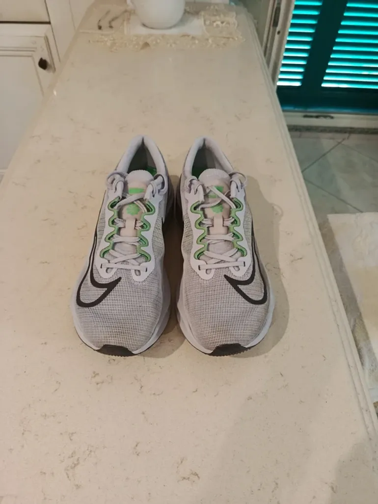 Used Nike Zoom Fly 5 bike — image 3 of 6