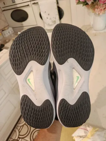 Used Nike Zoom Fly 5 bike — image 2 of 6