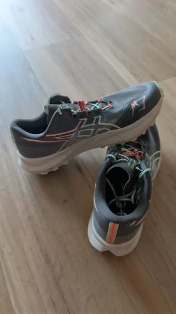 Brugt Asics Fujilite 7 bike — billede 2 af 4