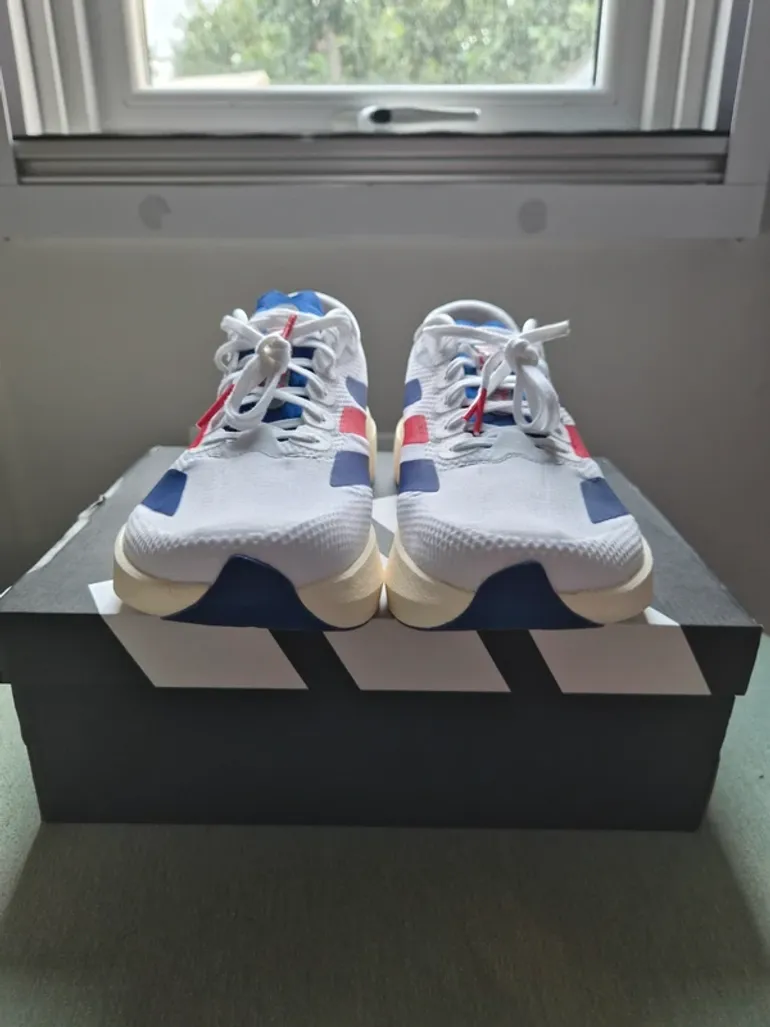 Used Adidas adizero evo sl woven bike — image 3 of 11