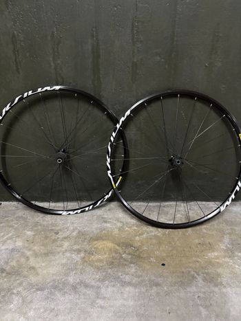 Brugt Mavic Aksium Wheelset 2020 bike — billede 4 af 4